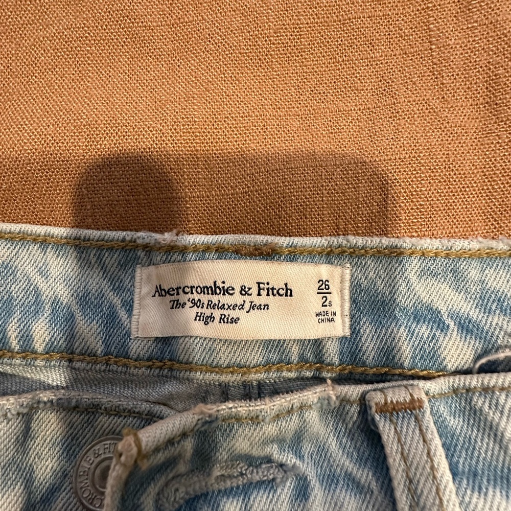 Abercrombie & Fitch Light Blue Relaxed Jeans